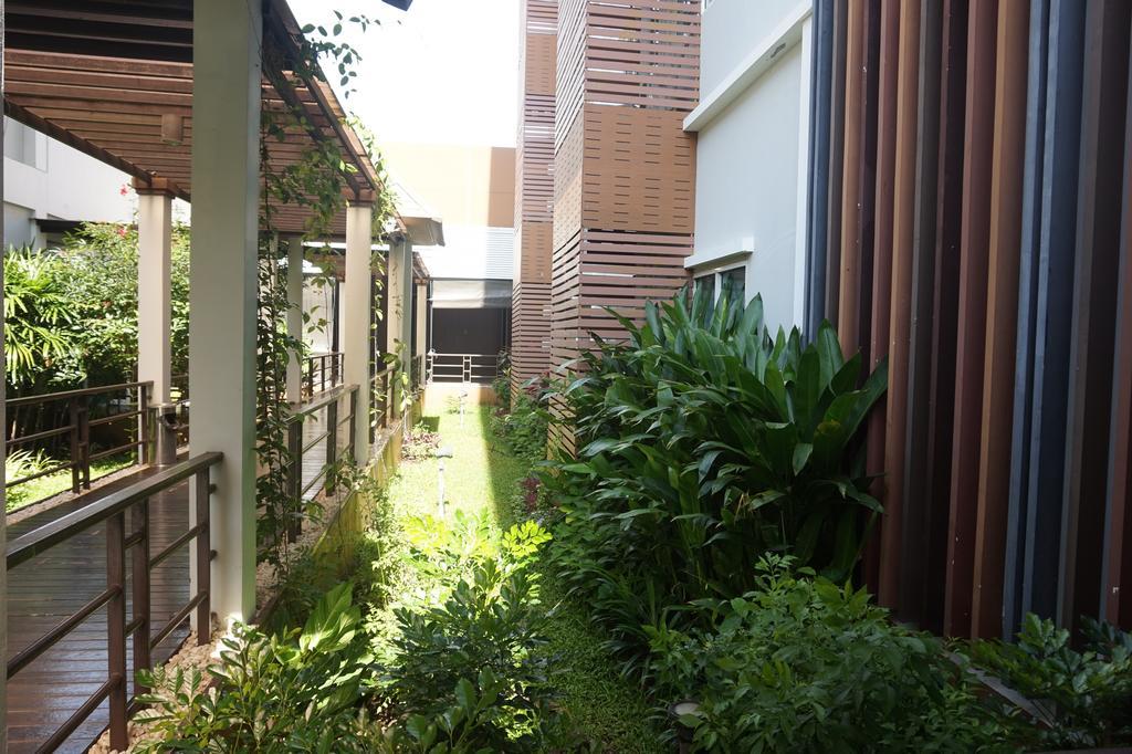 Akelada Hotel Nang Rong Exterior foto